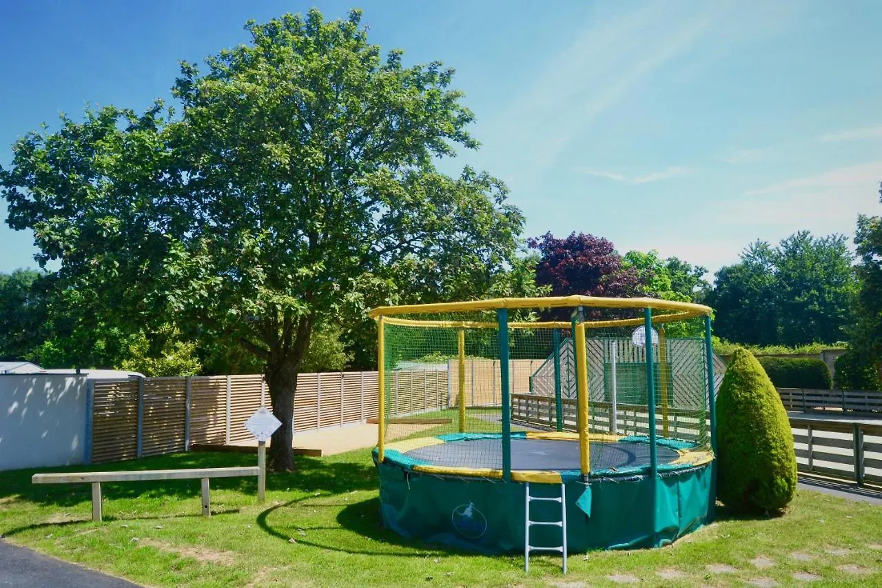 Camping Paradis Bellevue Erquy 0*,  France